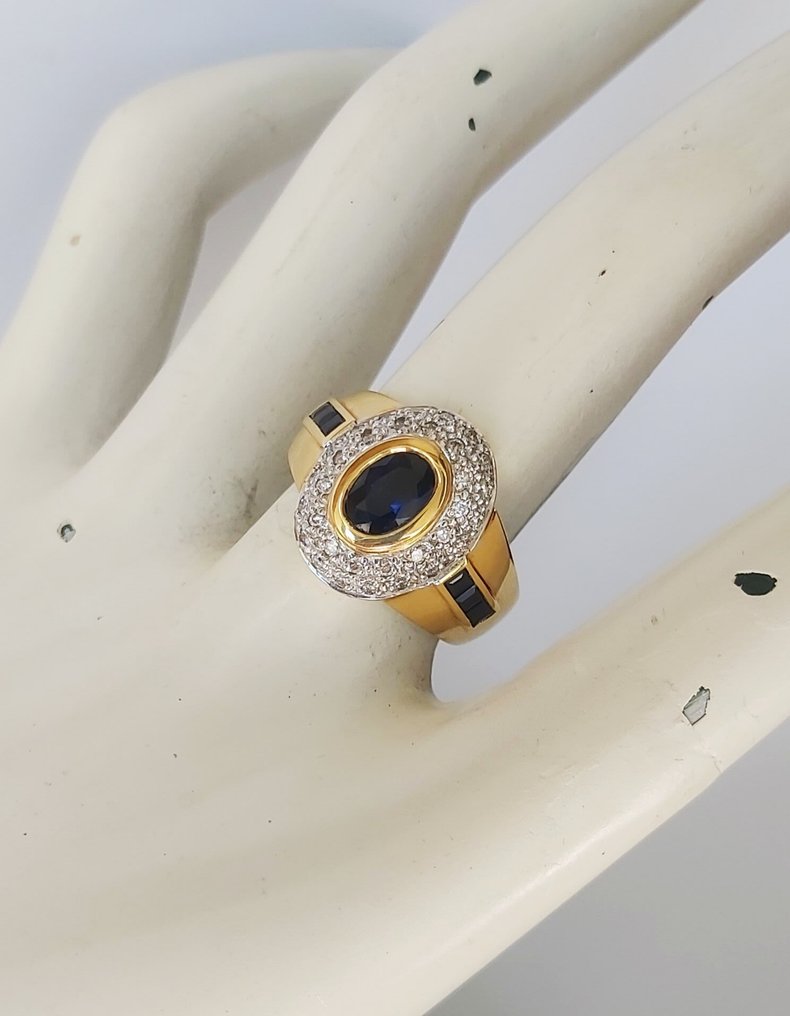 Gyűrű - 19,2 kt. Sárga arany - 0.95ct. tw. Zafír - Gyémánt #1.0