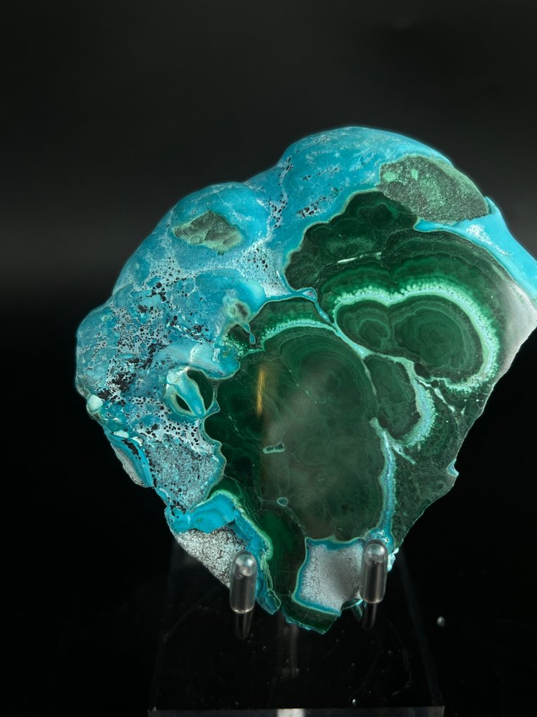 ***无保留*** 高品质孔雀石样品，配有绿松石 收藏家们的稀有宝藏 - 高度: 98 mm - 宽度: 70 mm- 243 g - (1) #2.1