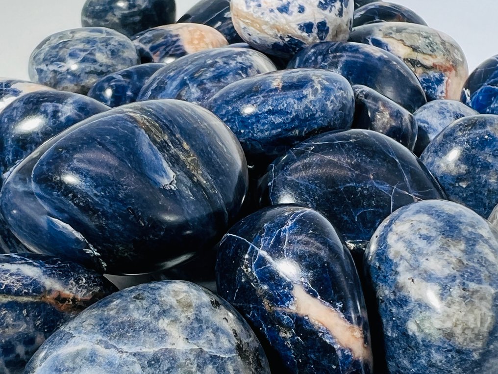 ***无底价*** 深蓝色苏打石打磨石(30–40毫米) – 来自巴西的1公斤批次- 1000 g - (1) #1.0