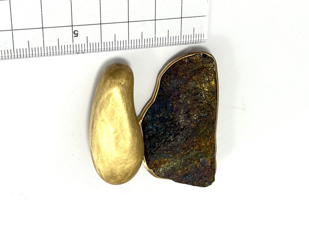 Ασημί - Κούμπωμα κολιέ - Lazirite στη μήτρα. #3.2