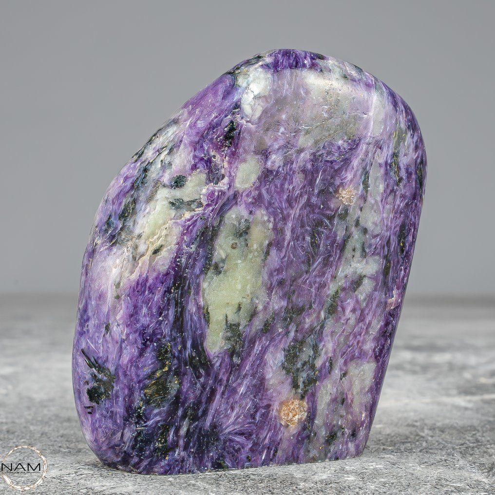 Extremt sällsynt naturlig charoit Freeform- 282.07 g #4.3