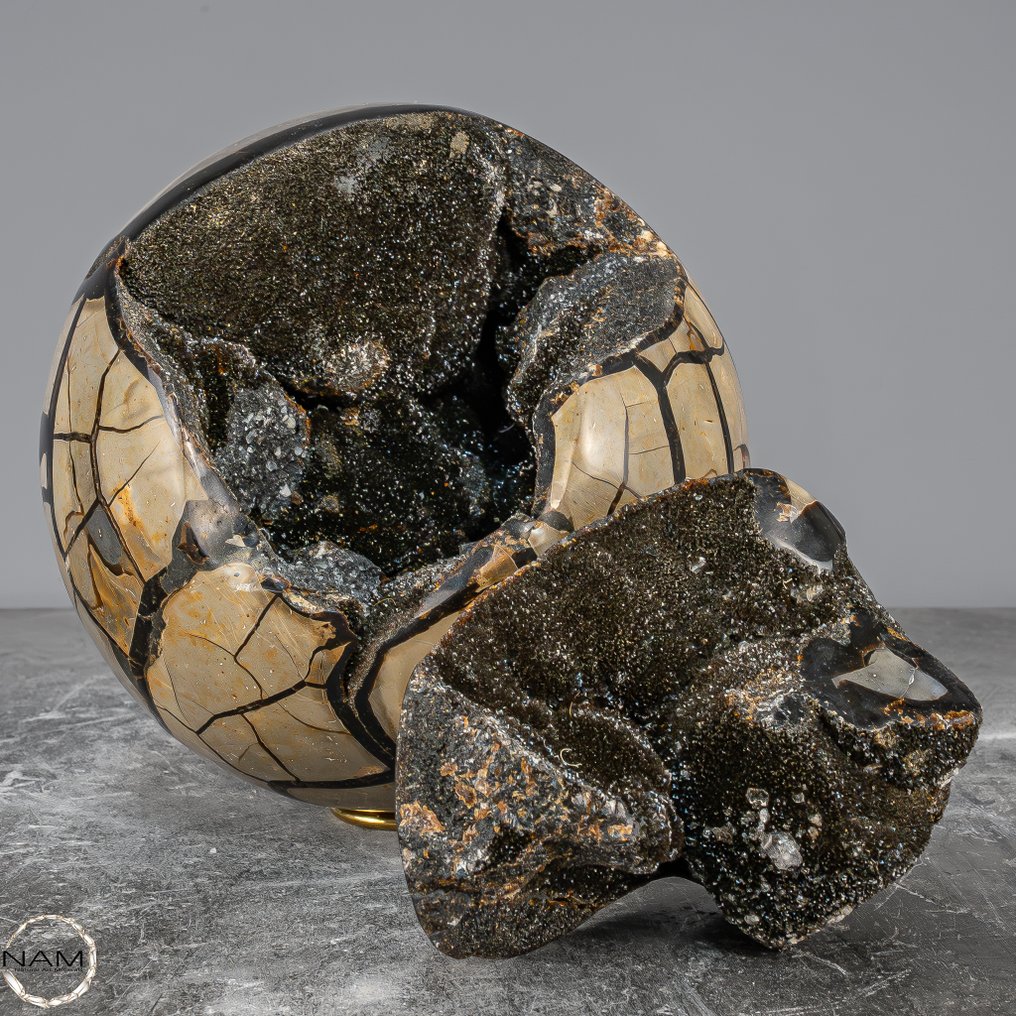 Μεγαλοπρεπή αυγό δράκου με φερόμενο καπάκι Φυσική τέχνη από τη Μαδαγασκάρη- 9394.95 g #2.1