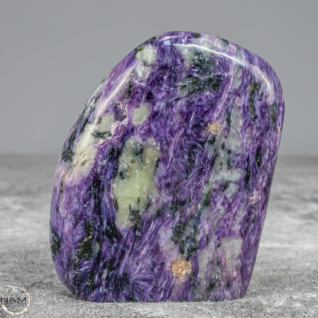 Extremt sällsynt naturlig charoit Freeform- 282.07 g #2.1