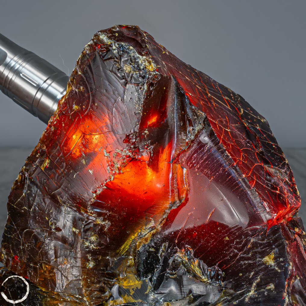 令人惊叹的天然红色珀琥珀 来自印度尼西亚- 1940.52 g #1.0