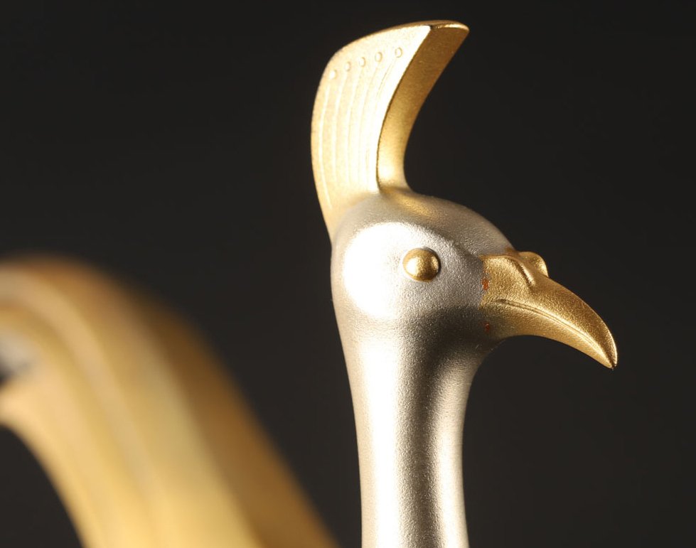 黄铜色 - Joshin - 非常精美的凤凰置物，签名——包括题签的托木箱。 - Shōwa period (1926-1989) #4.3