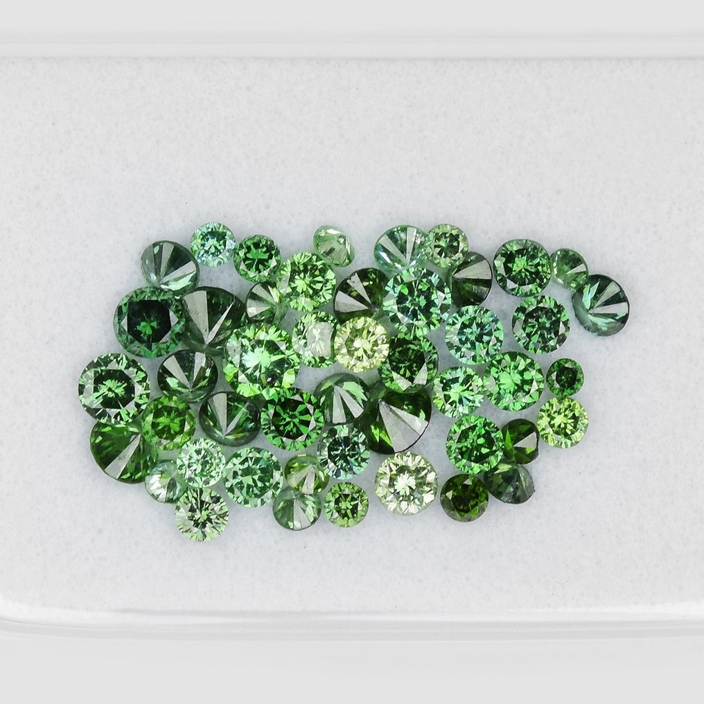 Zonder minimumprijs - 47 pcs Diamant (Kleurbehandeld) - 0.79 ct - Rond - Fancy intense, Fancy deep Bruinachtig, Geelachtig Groen - P1, VS1 - Antwerp Laboratory for Gemstone Testing (ALGT) #1.0