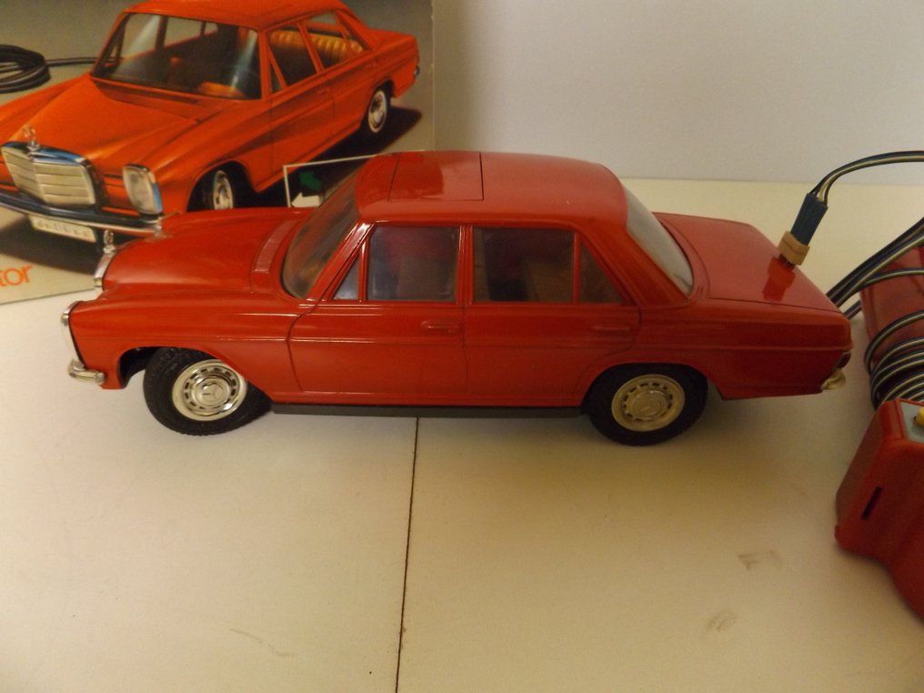 Schuco  - Toy vehicle - Schuco Servo Mercedes 220/8, Boxed - 1960-1970 - Germany #3.2