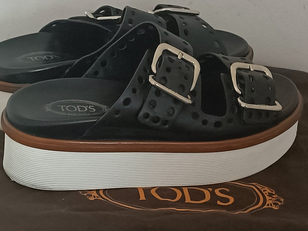 Tod's - Șlapi - Dimensiune: EU 39 #3.2