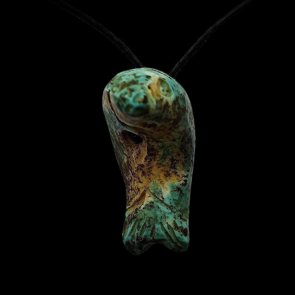 Ancien musée chinois Amulette talisman en turquoise extrêmement rare du Zhou occidental - Dynastie Han, représentant un #1.0