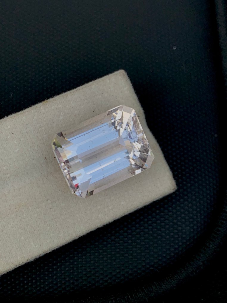 Zonder Minimumprijs - 1 pcs Roze, Violet Morganiet - 31.57 ct - nternational Colored Gemstone Association (ICA GemLab) #4.3