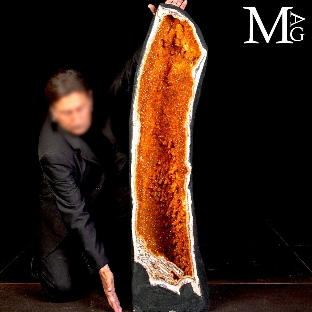 Giant Citrine Quartz Cathedral - Extraordinary Quality Crystallization - Natural Deep Color - Height: 125 cm - Width: 30 cm- 110 kg #1.0
