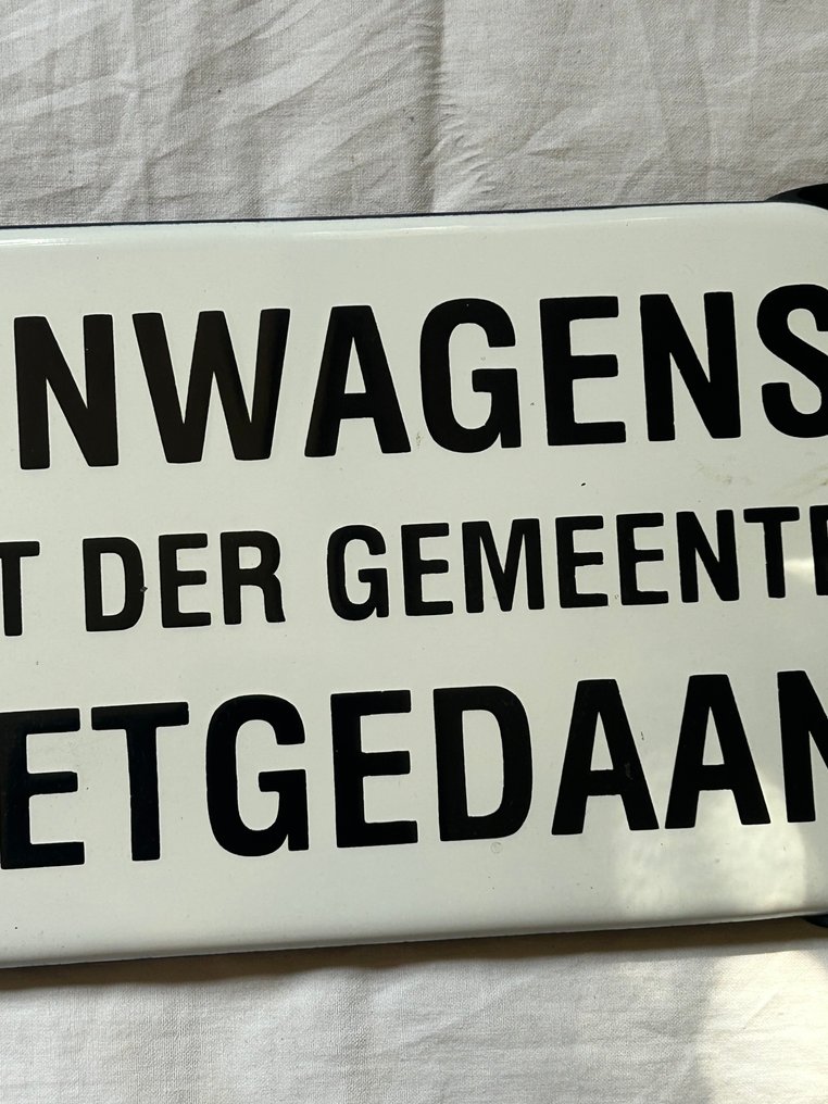 Enamel sign - Mobile homes annulled by order of the municipality. - Enamel #4.3