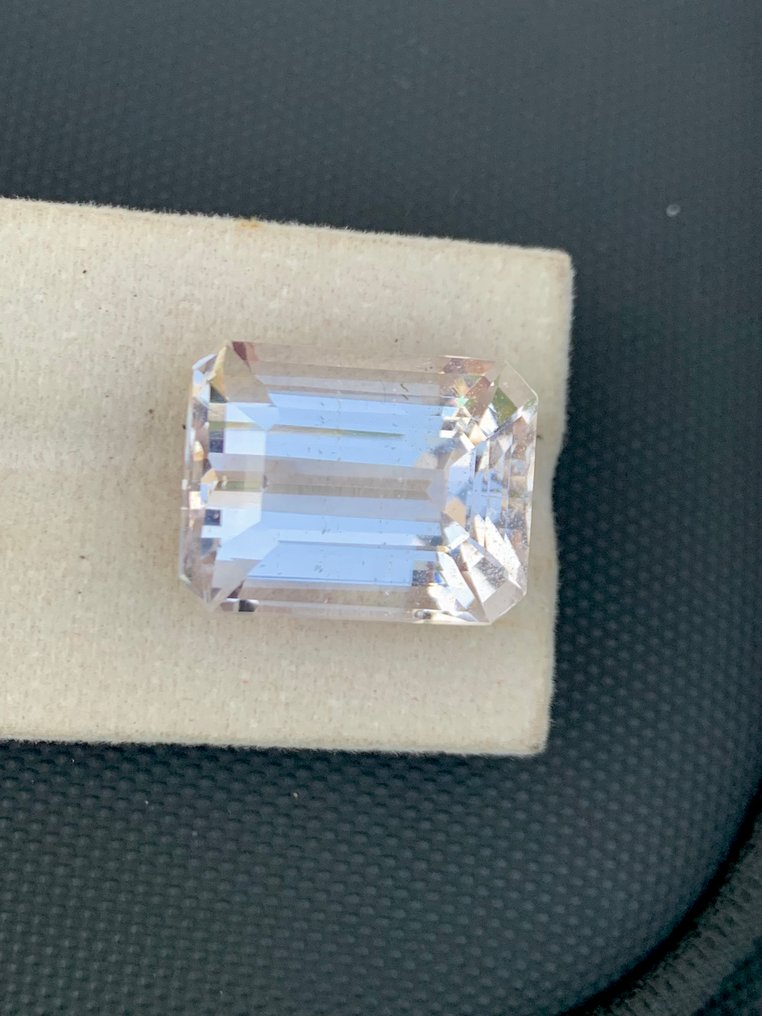 Zonder Minimumprijs - 1 pcs Roze, Violet Morganiet - 31.57 ct - nternational Colored Gemstone Association (ICA GemLab) #3.2