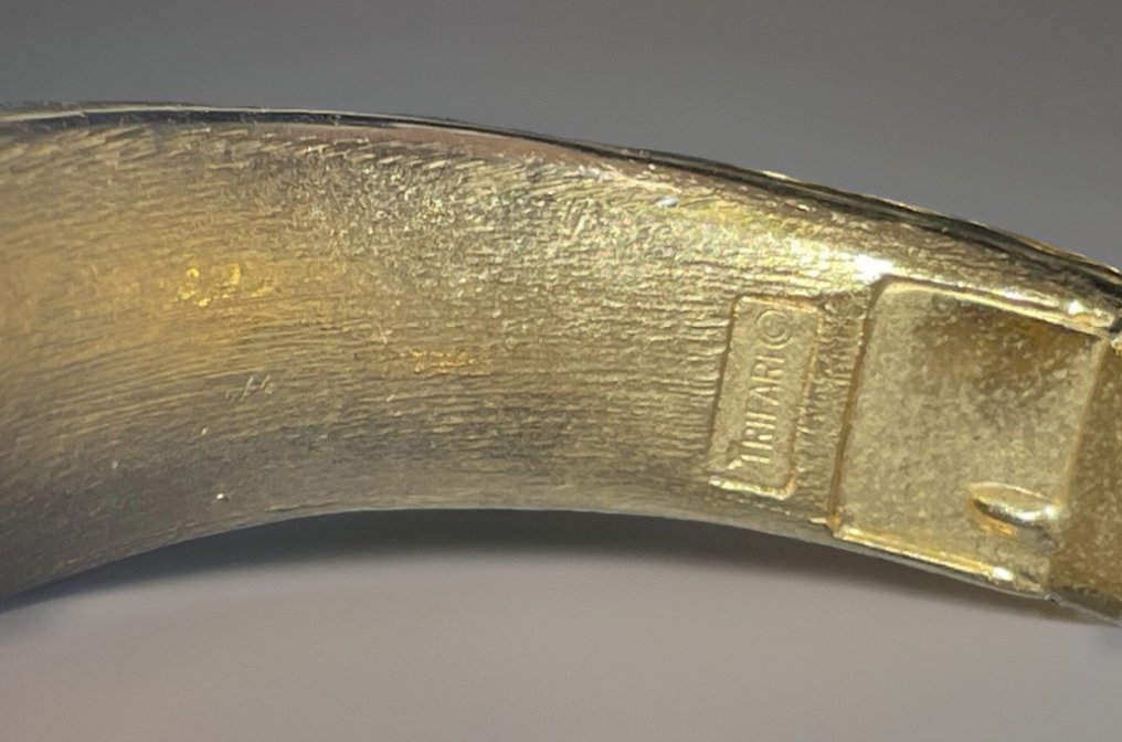 Θεματική συλλογή - Συλλογή κοσμημάτων (αλυσίδες, σκουλαρίκια, καρφίτσα, βραχιόλι) - trifari #3.2