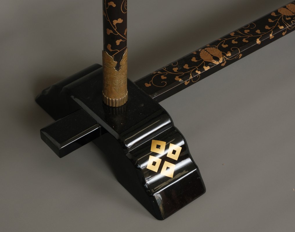 衣桁 (ikô) - 漆, 漆木 - 日本 - 19世纪（晚江户时代/早明治时代） #4.3