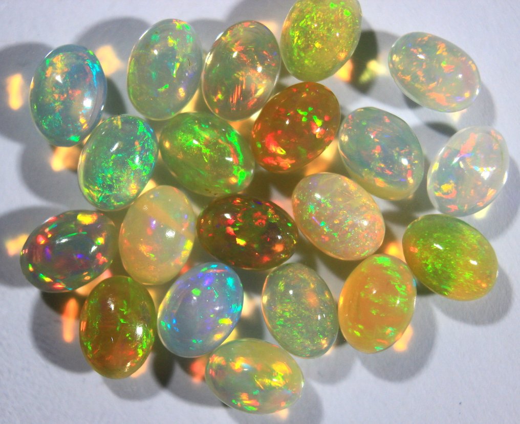 Ct. 10.50 Natural Ethiopian Opals - Cabochon - Altezza: 7 mm - Larghezza: 5 mm- 2.1 g #4.3