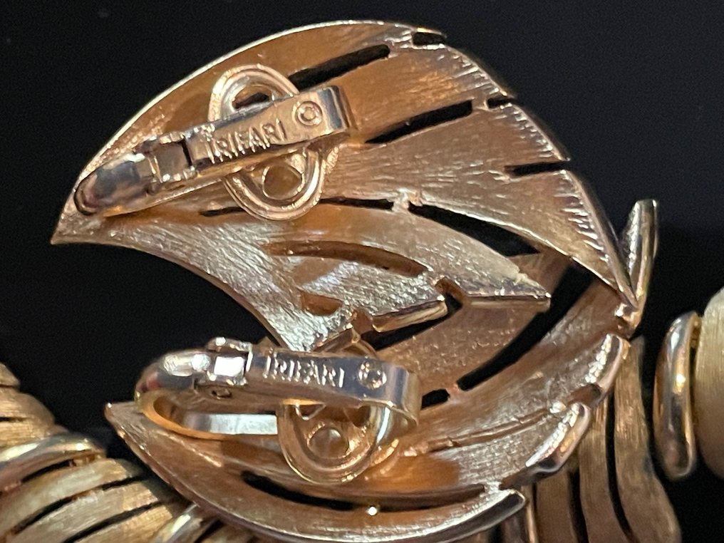 主題系列 - 珠宝系列（项链、耳环、胸针） - trifari #3.2