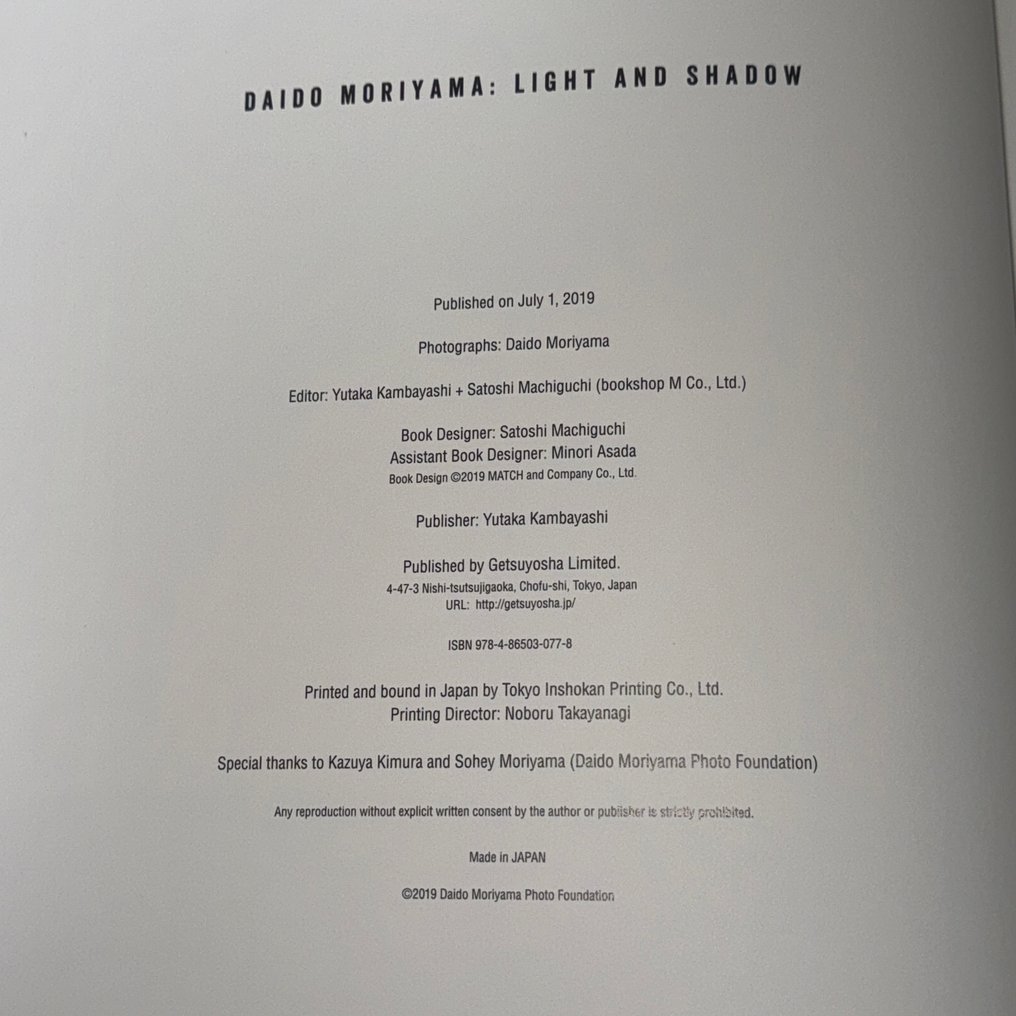 Signed, Daido Moriyama - Light and Shadow (English edition) - 2019 #4.3