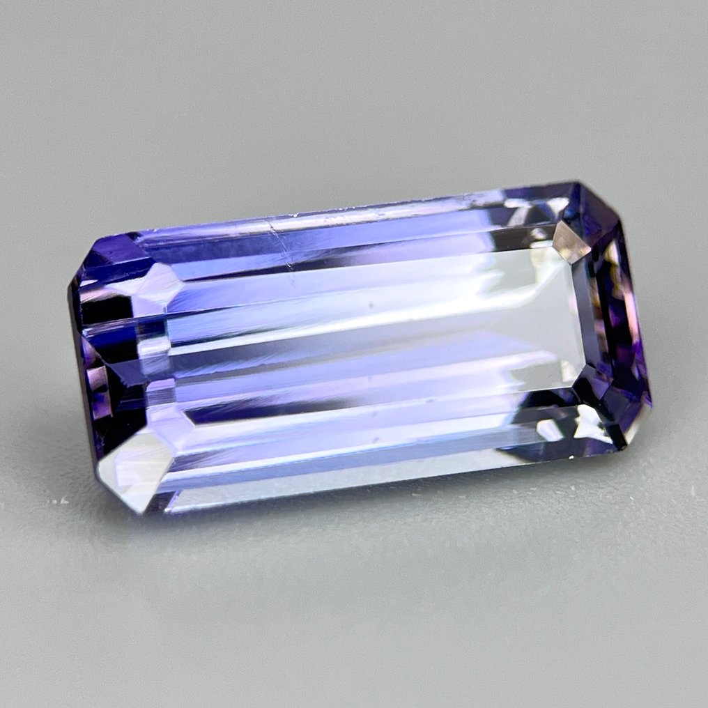 蓝色, 紫罗兰色 坦桑石  - 3.82 ct - 国际有色宝石协会（ICA GemLab） - 无热坦桑石 #1.0