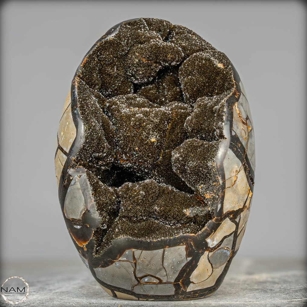 自然的隔膜晶簇带有方解石晶体 最高品质- 5811.17 g #1.0