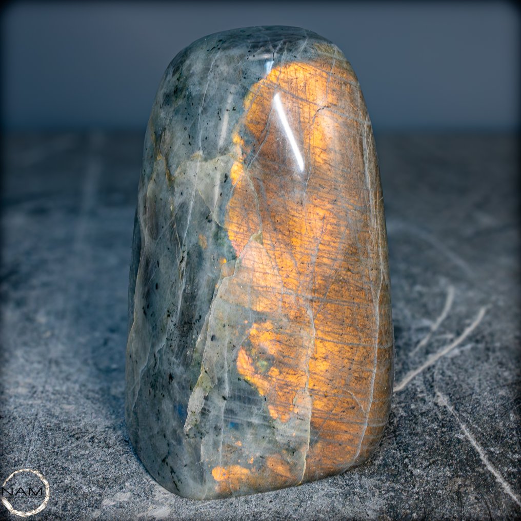 Natural First Quality Labradorite Polished- 1801.43 g #3.2