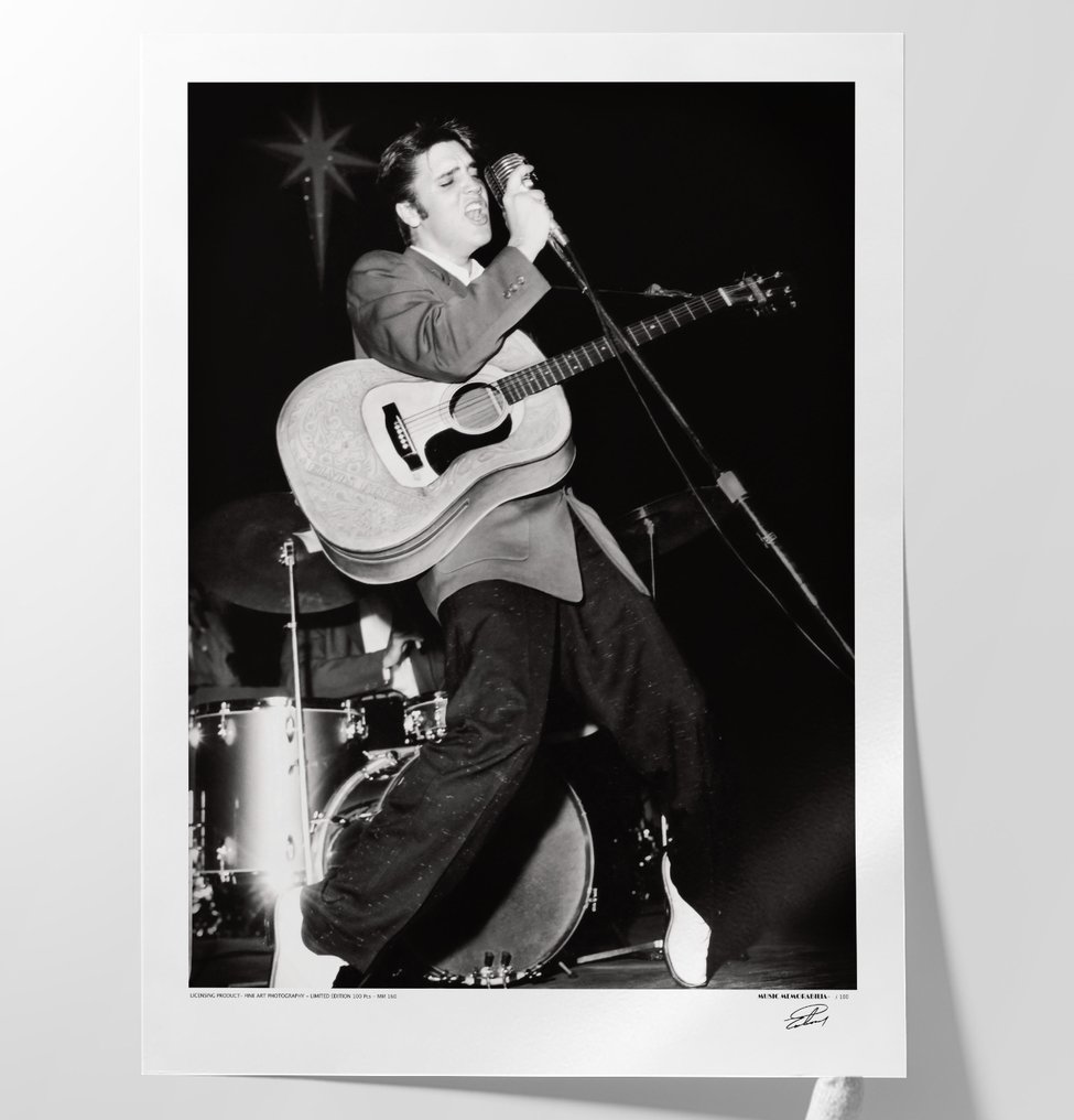 Elvis Presley 1956 - Iconic Legend - XXL Fine Art Photography - 80x60 cm ! - Limited Edition Nr 02 of 100 - Serial MU160 - Collector - No Reserve #1.0