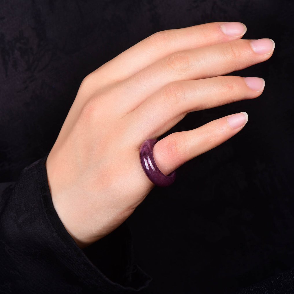 Fără rezervă - Certificat ALGT - Inel imens și extrem de exclusiv din rubin natural O nuanță puternică modelată de natură și timp.- 7.85 g #1.0