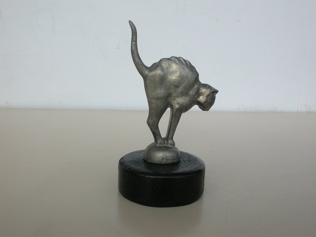 Cat signed Max Le Verrier - 吉祥物 - 金属 #2.1