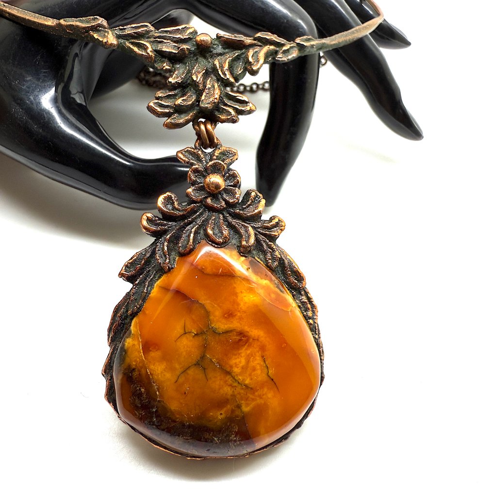 Vanha artisan-kaulakoru luonnollisesta Baltian-ambrystä - Meripihka - Succinite #2.1