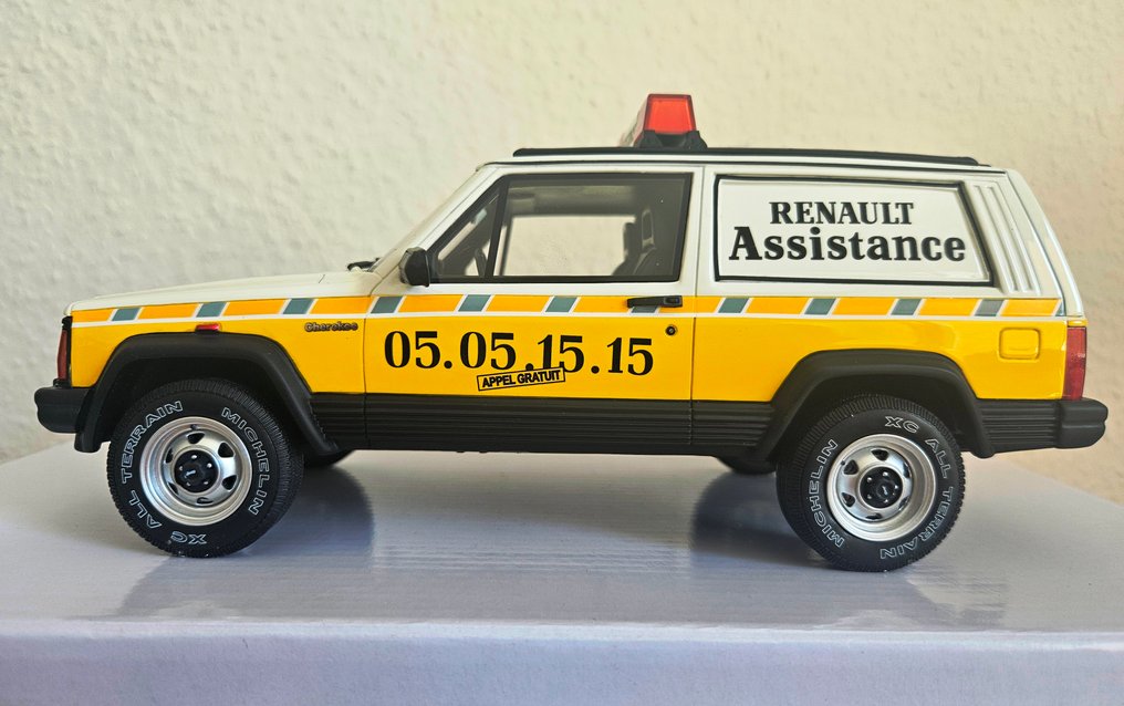Otto Mobile 1:18 - Modell sportsbil - Jeep Cherokee (Renault Assistance) - 1989 #1.0