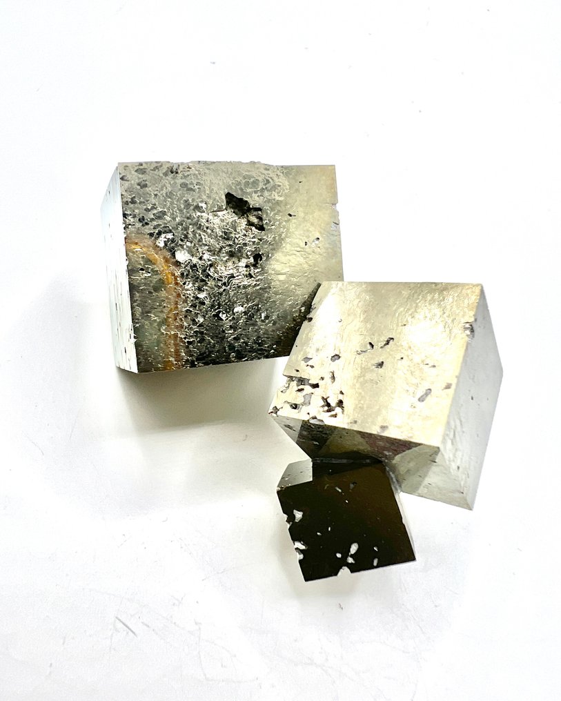 PREMIUM - Wonders - incredible radiant pyrite Crystal cluster - Height: 60 mm - Width: 50 mm- 120 g - (1) #4.3