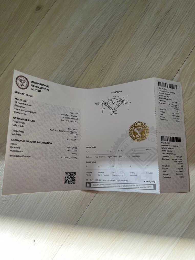 1 pcs 钻石  (天然色彩的)  - 1.05 ct - 圆形 - Fancy 灰色, 绿色 黄色 - SI2 微内含二级 - 国际宝石研究院（IGI） #2.1