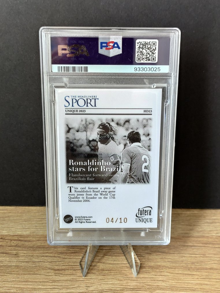 2023 Futera Ronaldinho Headliners - 04/10 Memorabilia Used - PSA 8 Graded card #1.0