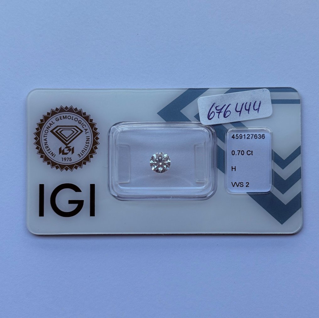 1 pcs Diamant  (Natuurlijk)  - 0.70 ct - Rond - H - VVS2 - International Gemological Institute (IGI) #1.0