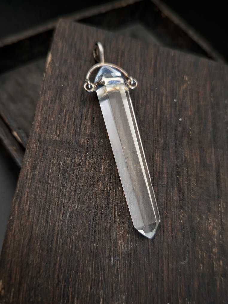 925 silver jewelry with a top quality quartz obelisk with two tips. - Height: 55 mm - Width: 10 mm- 6 g - (1) #3.2
