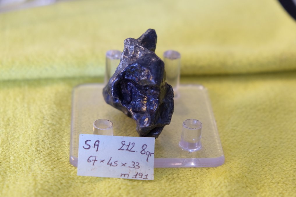 Sikhote-Alin meteorit järn meteorit - Höjd: 45 mm - Bredd: 67 mm - 212 g - (1) #3.2