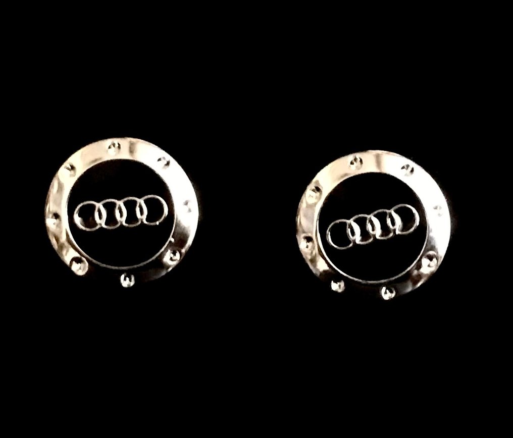 Un magnifico paio di gemelli in argento 925/000 placcato, AUDI, tedesco, con il logo iconico. - Gemelli #2.1