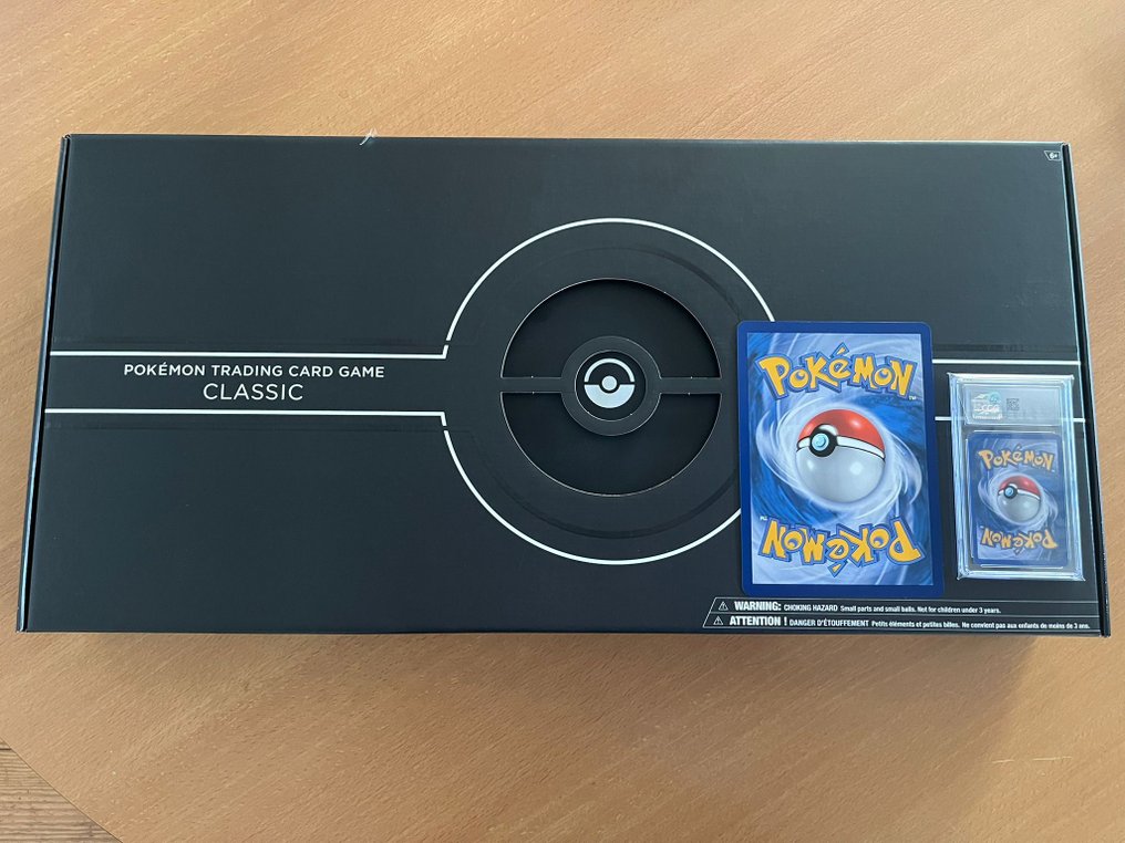 Pokémon Box - Empty Pokémon Classic Game + random graded card + random Jumbo card - Various sets #1.0