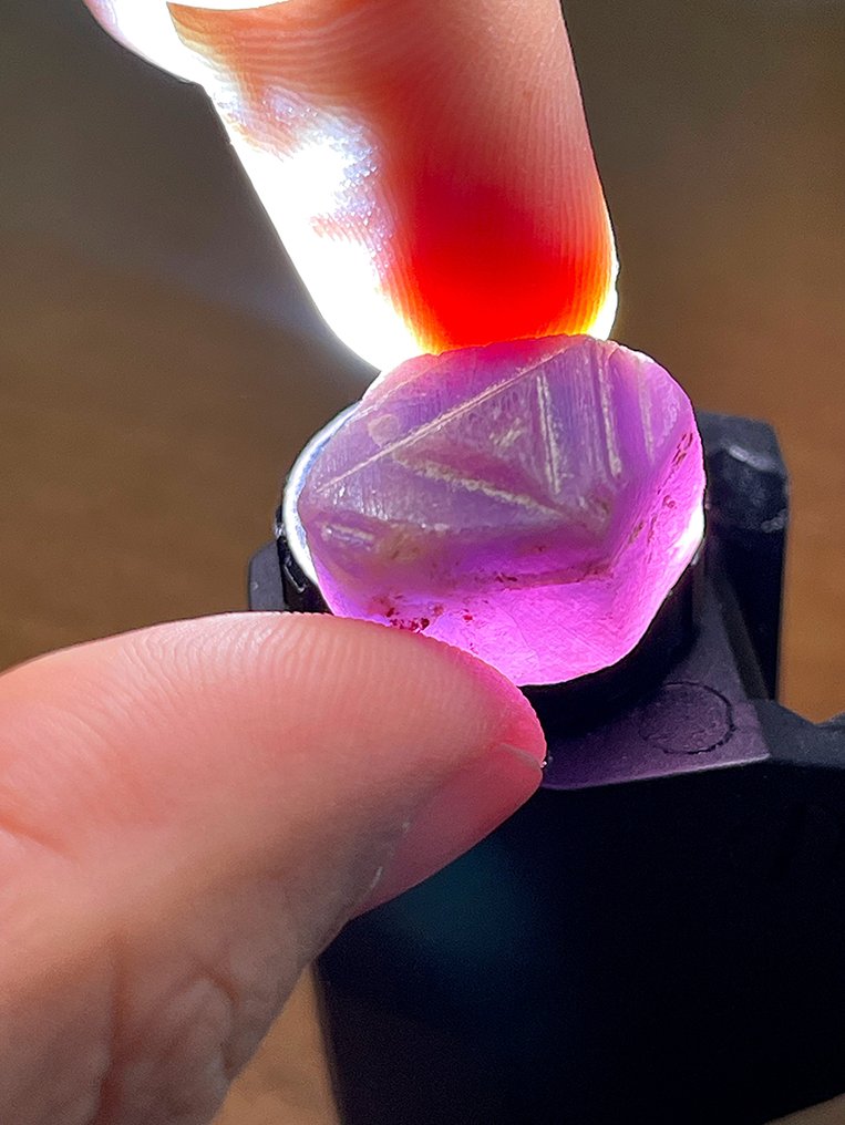 Safir Ovanlig helkristall Padparadscha safir. Original, 100 % speciellt stycke. 45 karat. - Höjd: 18 mm - Bredd: 13 mm- 9 g #2.1