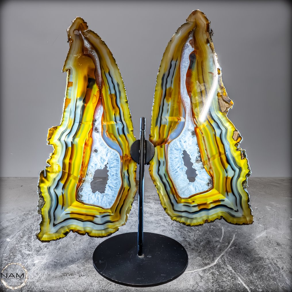 Natural agate slices in butterfly shape on stands – A work of art from Brazil.- 1053.89 g #1.0