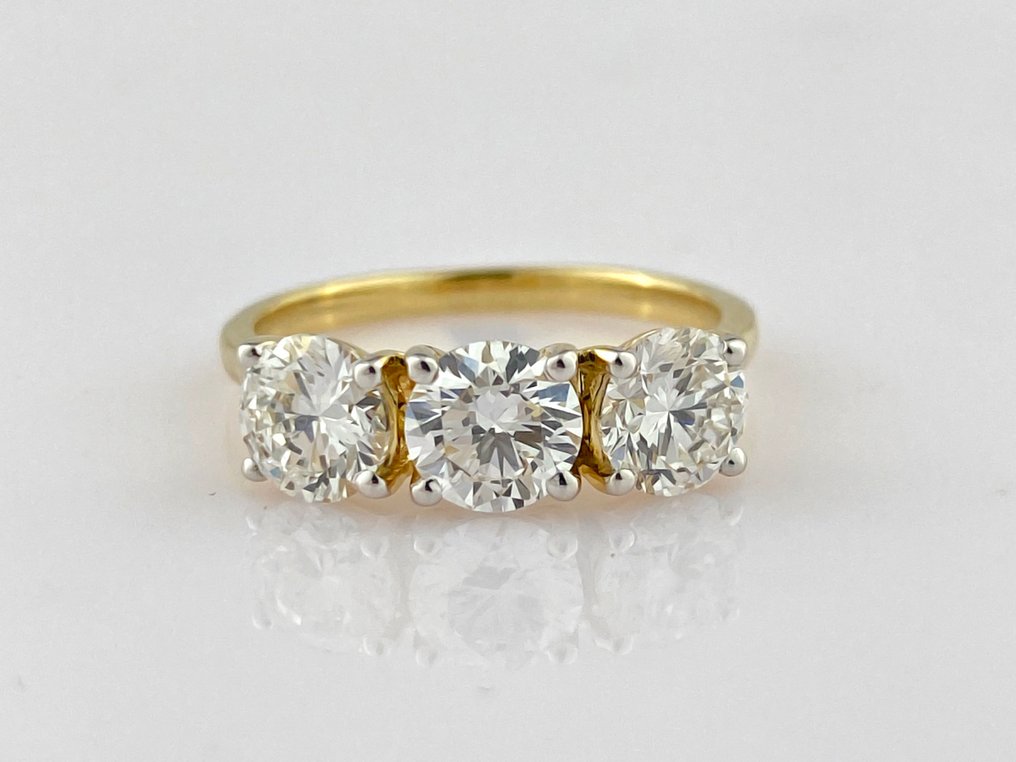 Ring - 14 kt. Yellow gold -  2.30ct. tw. Diamond (Lab-grown) #2.1