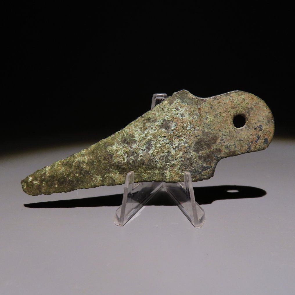 Εποχή του Χαλκού Μπρούντζος Άκρη δόρατος. Δεύτερος αιώνας π.Χ. Μήκος 8 εκ. (χωρίς τιμή ασφαλείας) #2.1