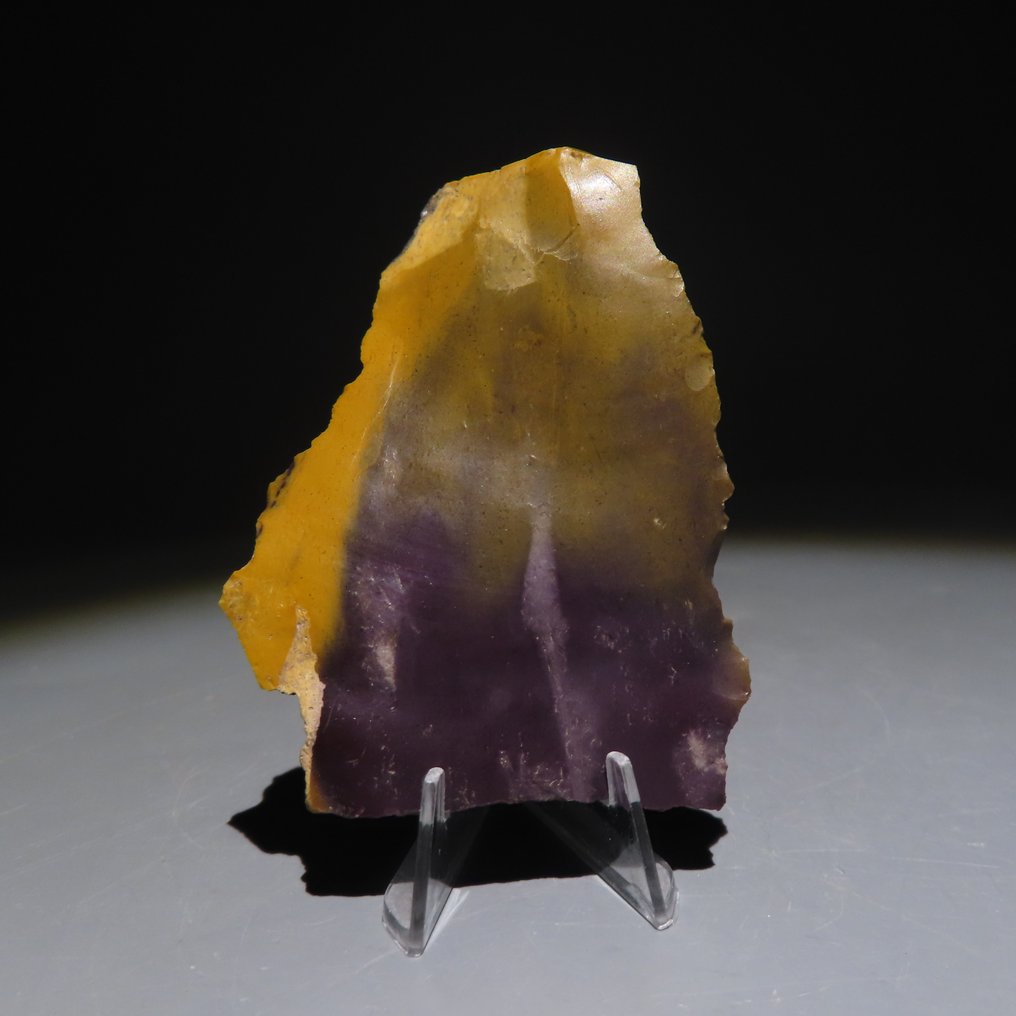 舊石器時代 燧石 来自法国Fontmaure的斧头或石器工具。约公元前30万至4万年。高6.2厘米。 (沒有保留價) #2.1