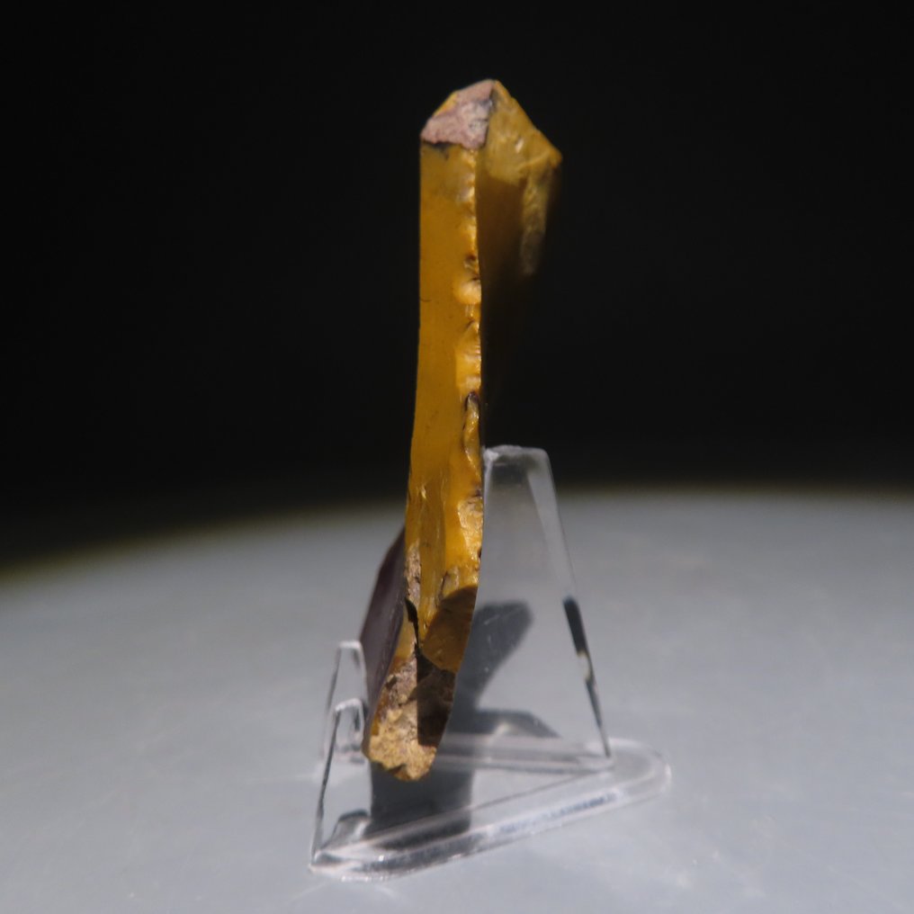 舊石器時代 燧石 来自法国Fontmaure的斧头或石器工具。约公元前30万至4万年。高6.2厘米。 (沒有保留價) #1.0