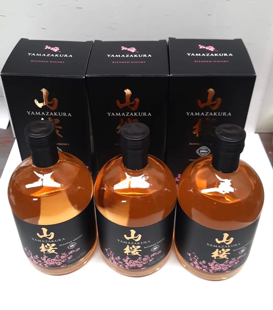 Yamazakura Blended Whisky - 700 ml - 3 flaskor #1.0