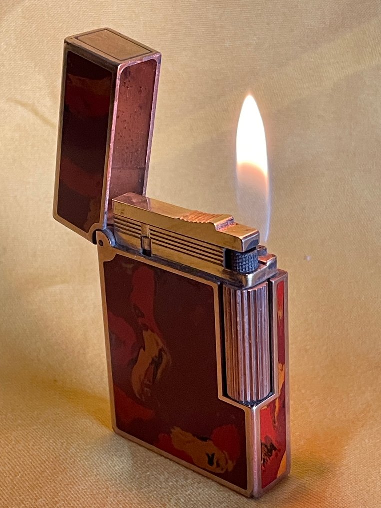 S.T. Dupont - Lomme-lighter - Dupont linje 2 forgylt med gull og kinesisk lakk. #1.0