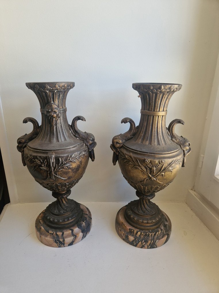 Cassolette  (2) - Márvány, Cink (spelter) #1.0