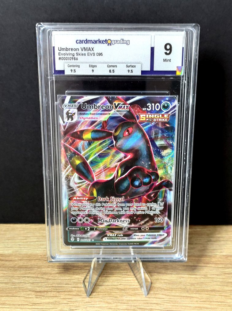 Graded card - Pokemon Evolving Skies - Umbreon Vmax - CardMarket Grading 9 #1.0