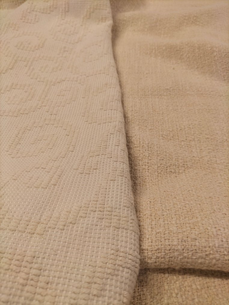 Coppia di tessuti d'arredo dalla qualità pregiata - Textile (2) - 325 cm - 145 cm - of class #1.0