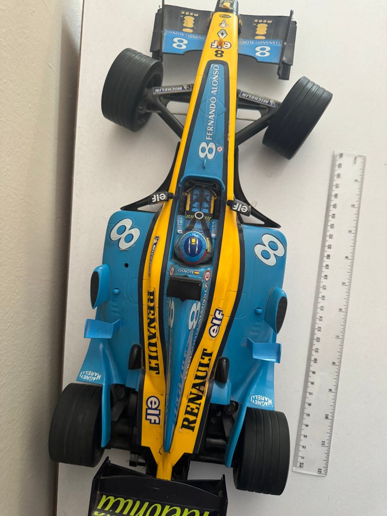 Carrera - Model race car - Renault - Fernando Alonso 2005 Nº1 #3.2